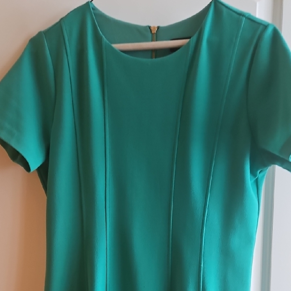 Tahari Green Dress
